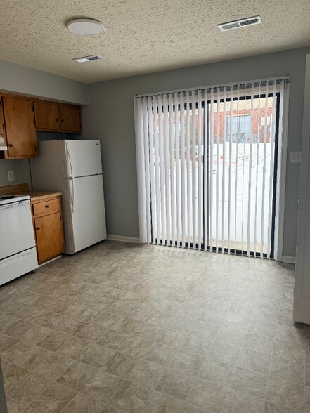 Building Photo - 30 Fonda Dr