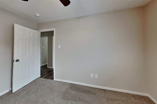 Building Photo - 4614 Bridgestone Path Dr