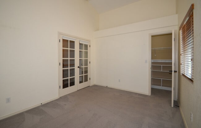 Building Photo - 5922 Wolf Village Dr