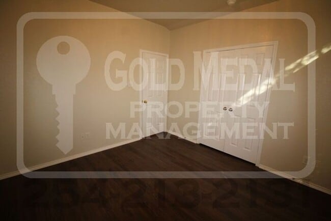 Building Photo - Willamette Wins – Where Convenience Meets Everyday Living!