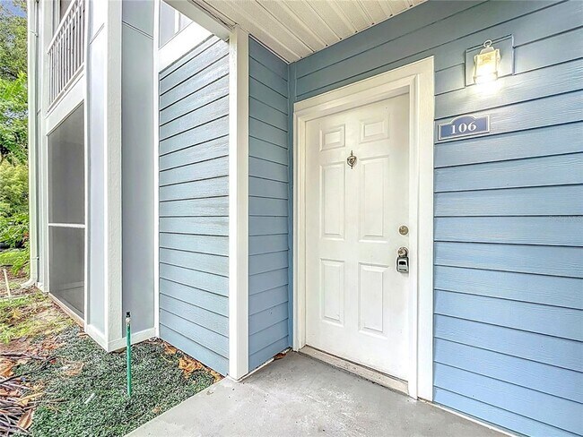 Building Photo - 2580 Grassy Point Dr
