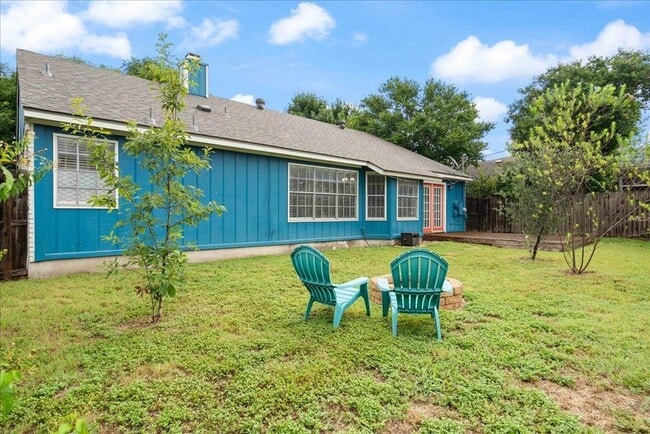 Building Photo - 2205 Cedar Branch Dr