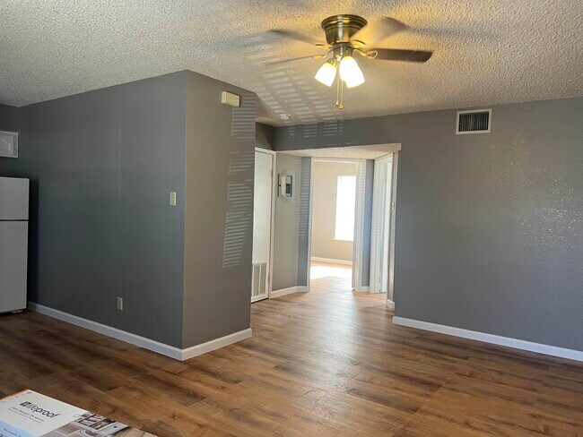 Building Photo - 4102 Eagle Pass Ave