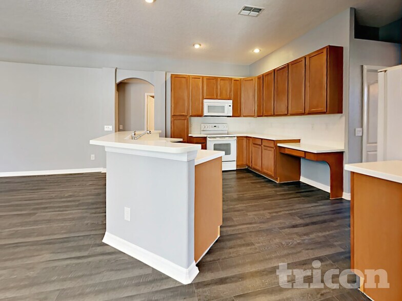 Building Photo - 1538 African Violet Ct