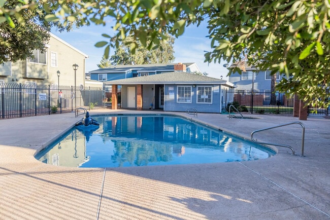 Building Photo - 2301 E University Dr