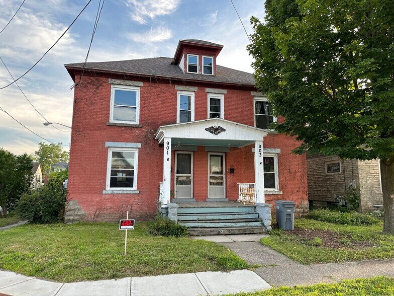 Building Photo - 901 W Main St