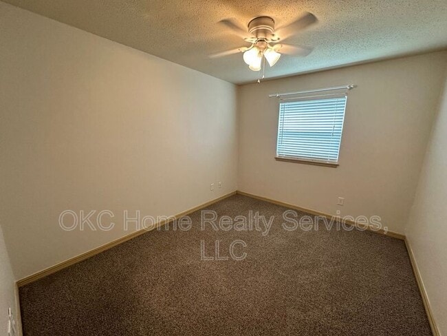 Building Photo - 2809 SW 77th St