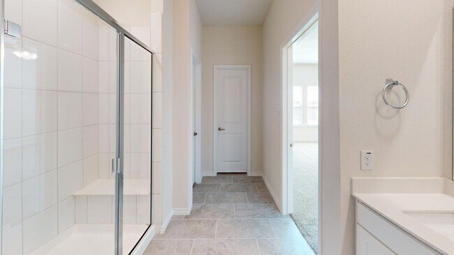 Building Photo - This spacious 2,683 sq. ft. two-story home features 4 bedrooms and 2 bathrooms, offering a well-d...