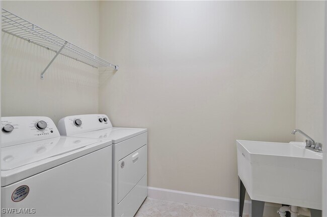Building Photo - 17017 Pine Lily Ln