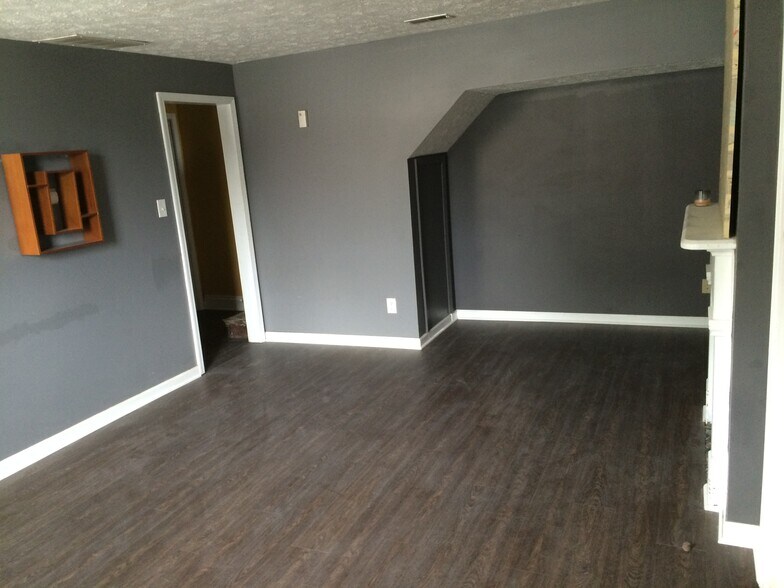 Building Photo - 319 S. Wenzel St.