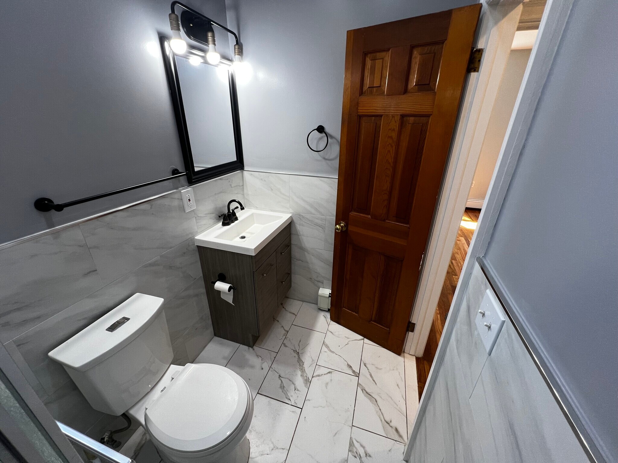 Bathroom 2 - 21 Sherman Pl