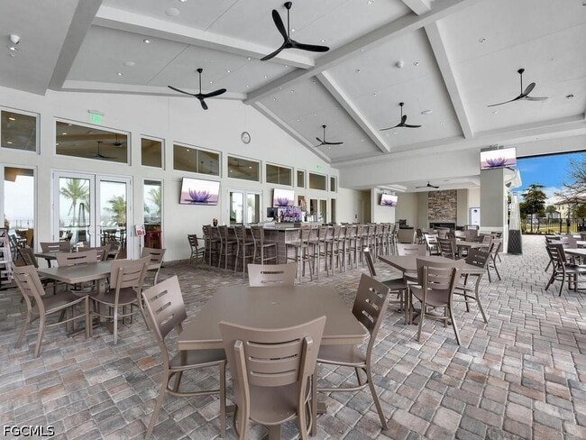Building Photo - 10883 Timber Creek Dr