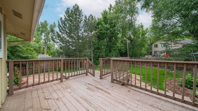 Building Photo - Beautiful Four Bedroom Home Near Broadmoor Bluffs