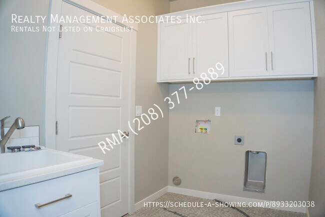 Building Photo - 5086 N Cortona Way