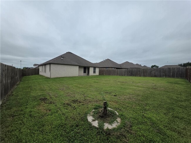 Building Photo - 1100 Gardenia St