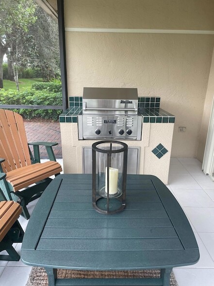 Building Photo - 9391 Bridgeport Dr