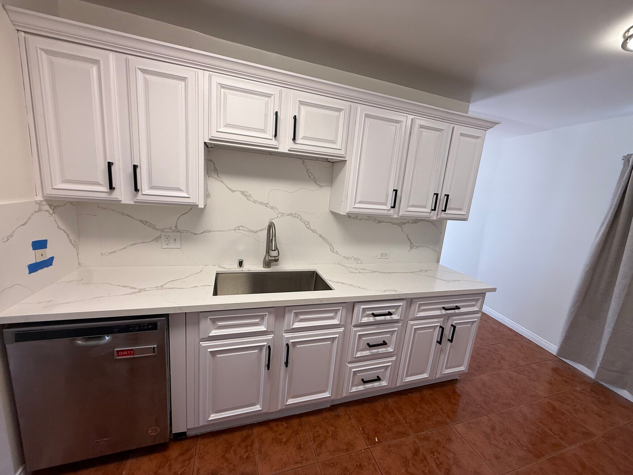 Building Photo - 2446 S Centinela Ave