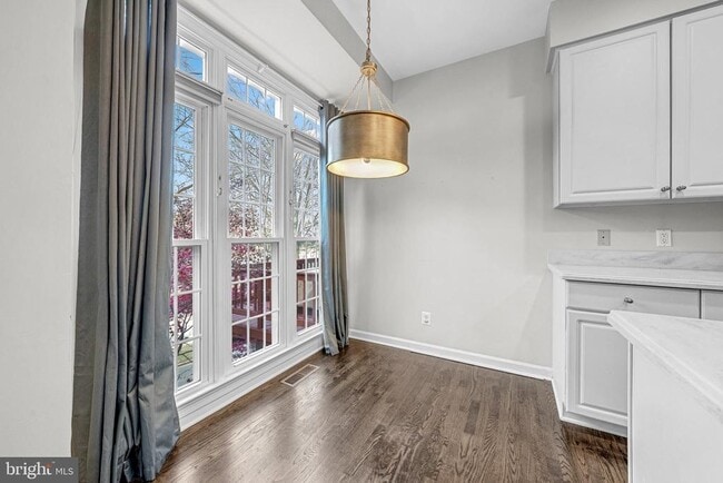 Building Photo - 4676 Kell Ln