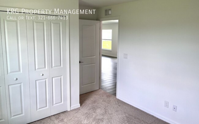 Building Photo - 4303 NE 12th Ct