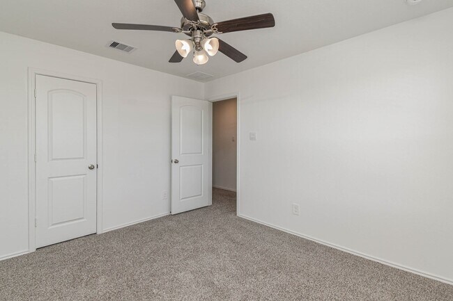 Building Photo - 24219 Copperleaf Bay Ln