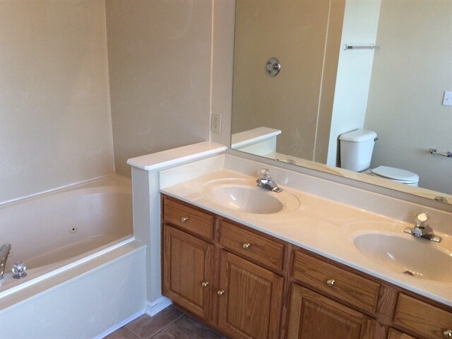 Building Photo - 6446 Waterloo Ln