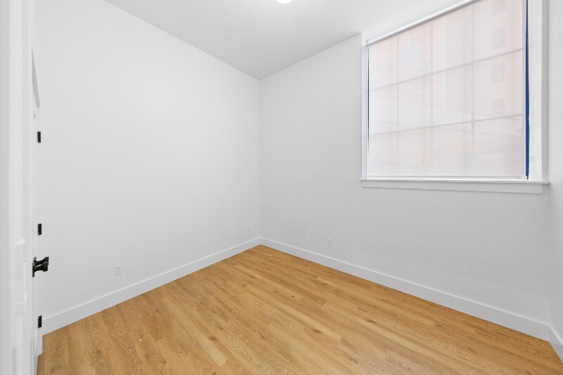 Building Photo - 101 Richmond St