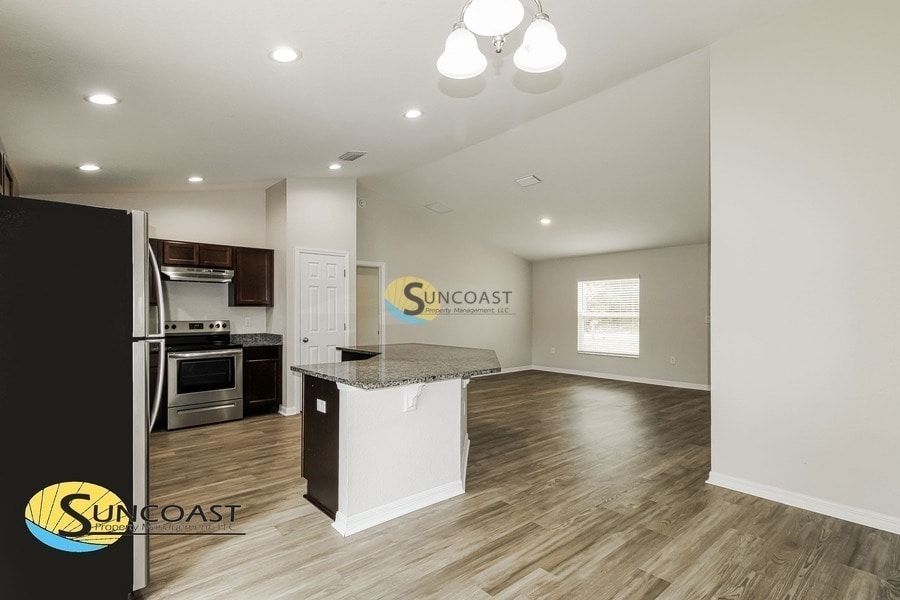 Building Photo - 7893 N Jamaica Dr