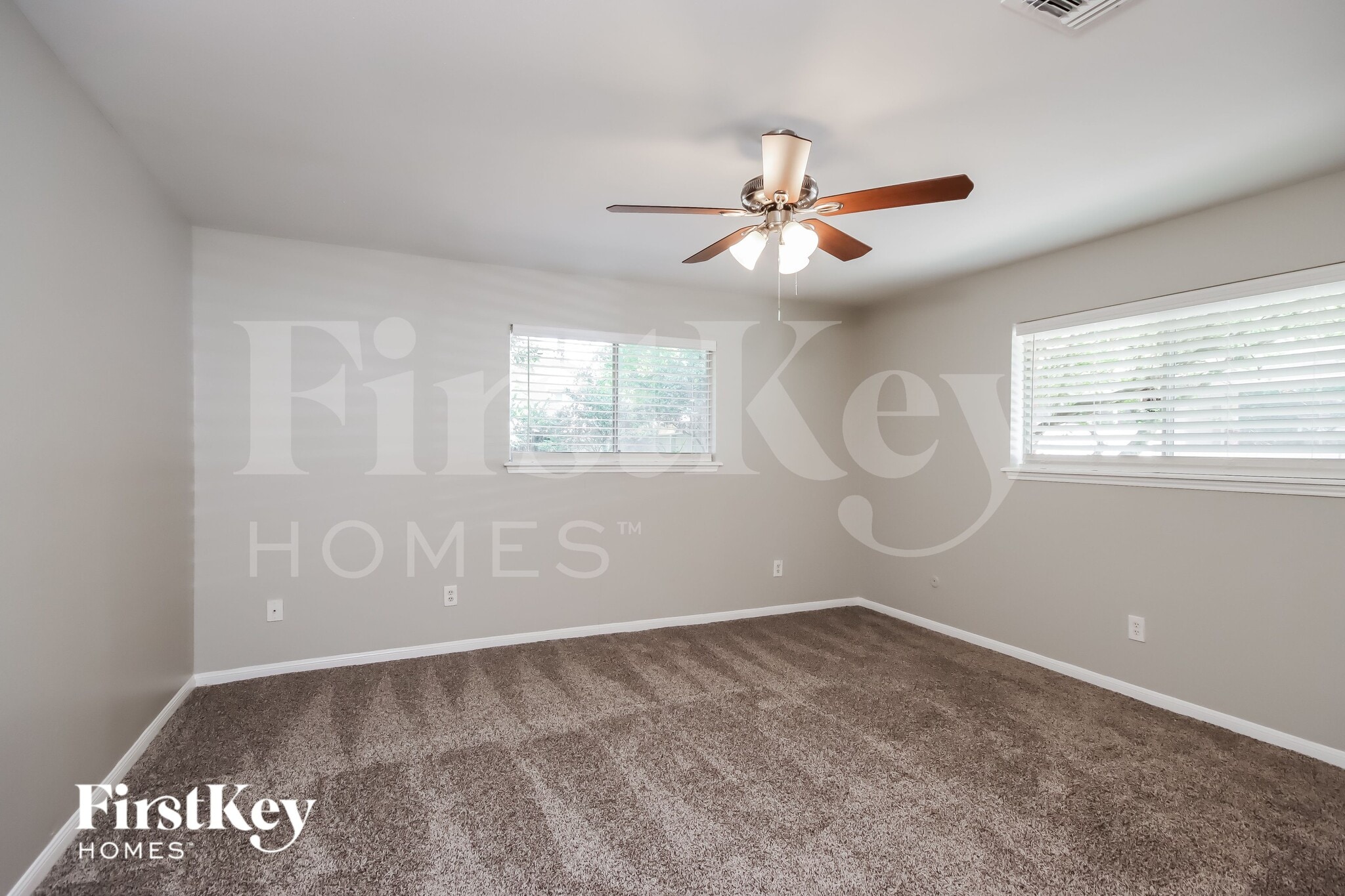 Building Photo - 1702 Corral Dr
