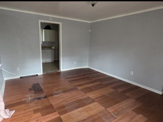 Building Photo - 294 Pursley St