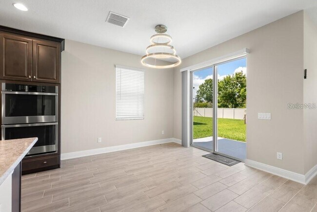 Building Photo - 16010 Sonoma Grv Cir