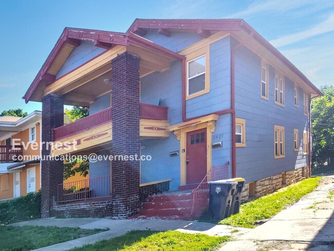 Primary Photo - 3421 Indiana Ave