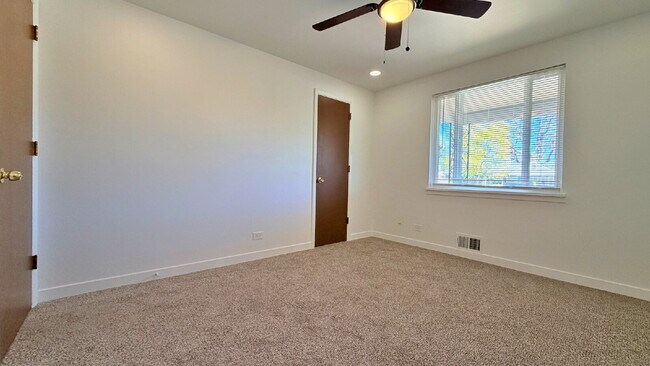 Building Photo - FANTASTIC REMODELED 3 Bed 2 Bath Home in Strayer & Shephards Park Hill Brand New Flooring New Car...