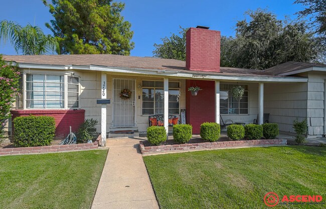 Building Photo - 3720 Apache Ave