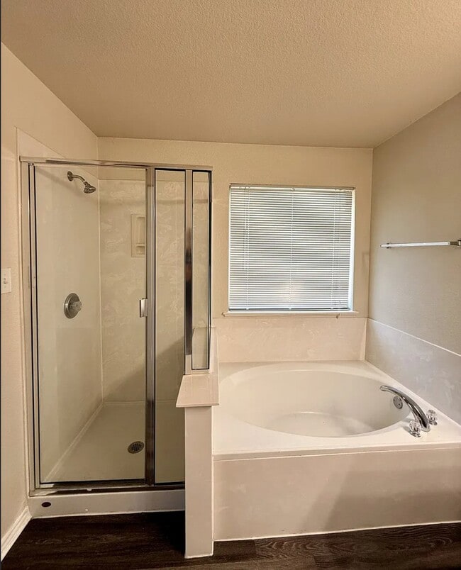 Building Photo - 3302 Etheredge Dr