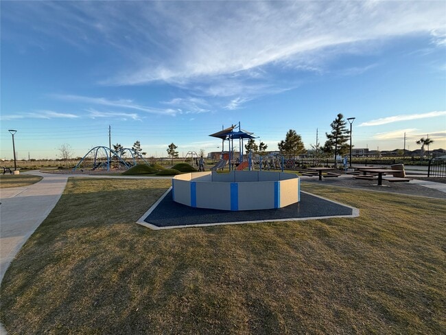 Building Photo - 1240 Woodflower Dr