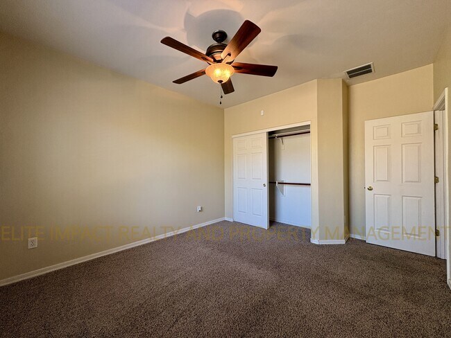 Building Photo - 14160 South Avenida Zumba