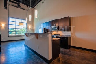 Building Photo - 1660 DeKalb Ave NE