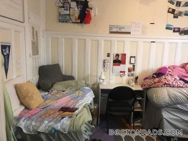 Building Photo - 447 Park Dr