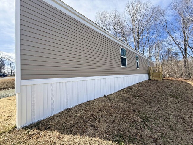 Building Photo - 751 Kernodle Ln