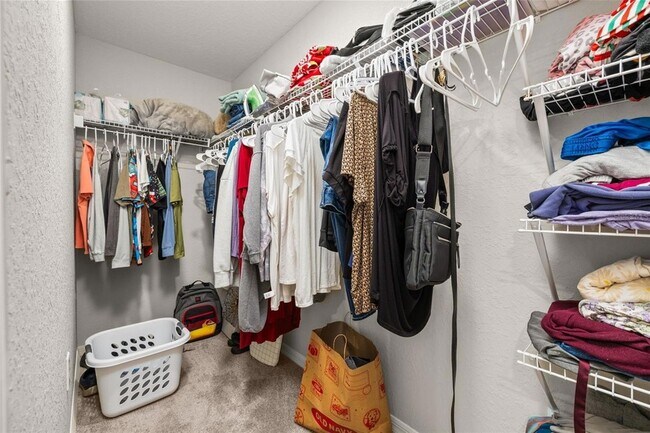 Building Photo - 1750 Daystar Dr