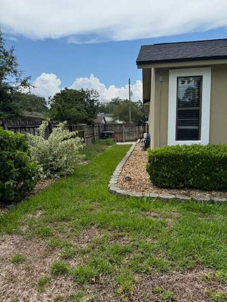 Building Photo - 3455 Remler Dr S