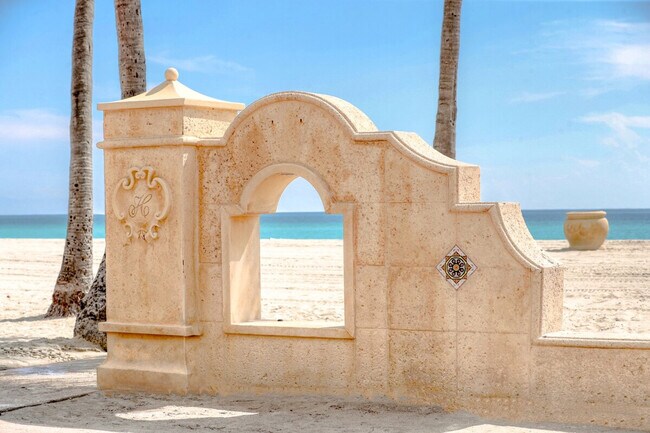 Building Photo - 411 Jimmy Buffett Mem Hwy