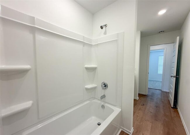 Building Photo - 16309 Harvester Dr