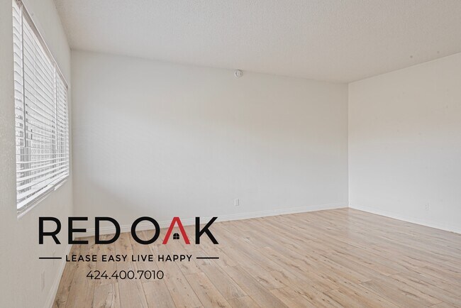 Building Photo - 1214 S Atlantic Dr