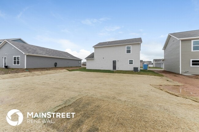 Building Photo - 2714 Swarm Ct