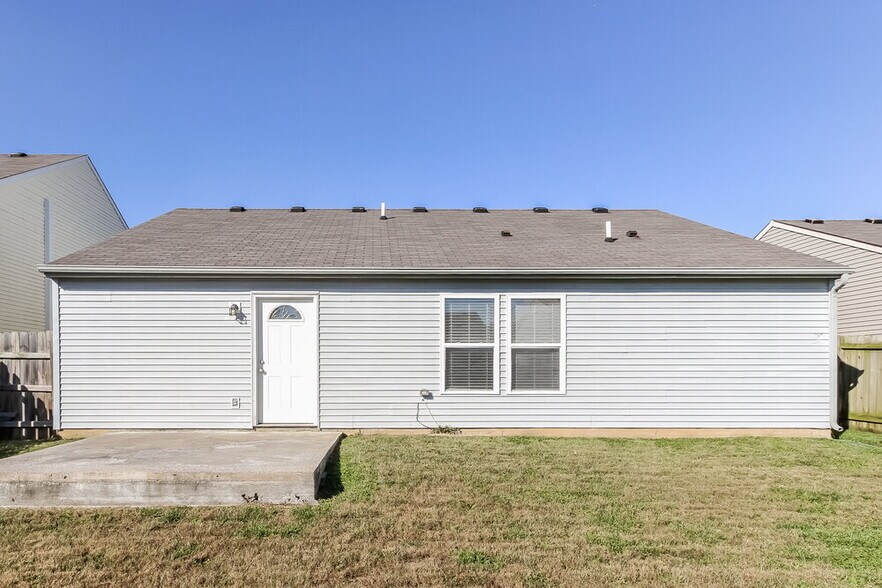 Building Photo - 1745 Brassica Way