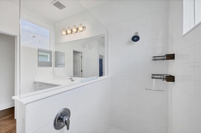 Building Photo - 10108 Hammock Brook Dr
