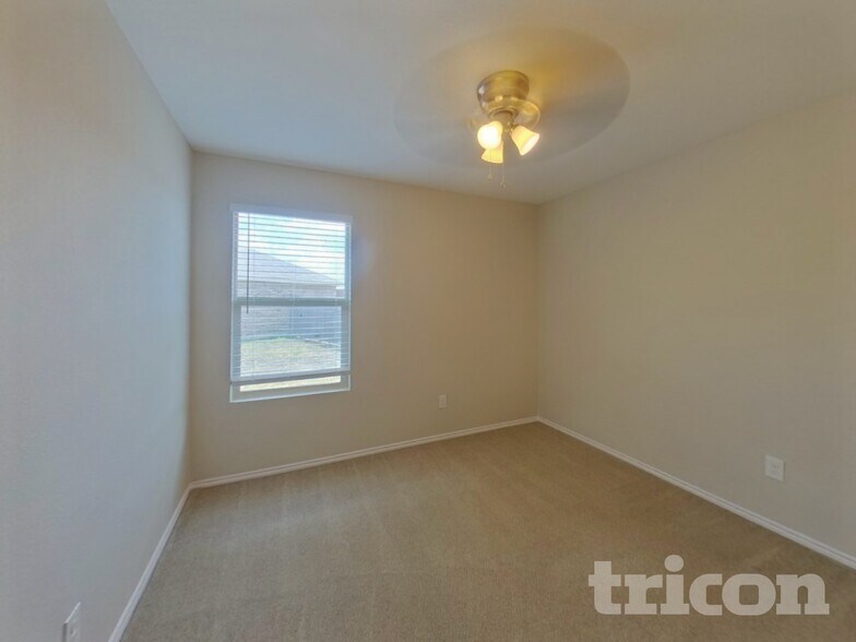 Building Photo - 6028 Parkview Hills Ln