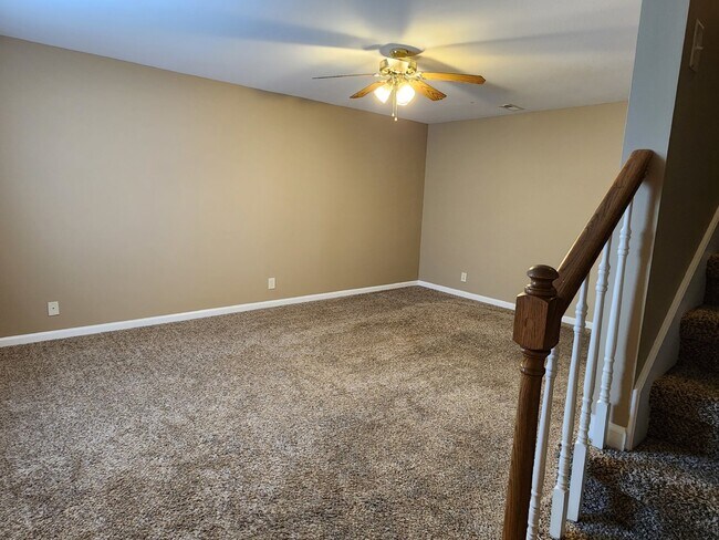 Building Photo - 2813 A COBALT DR