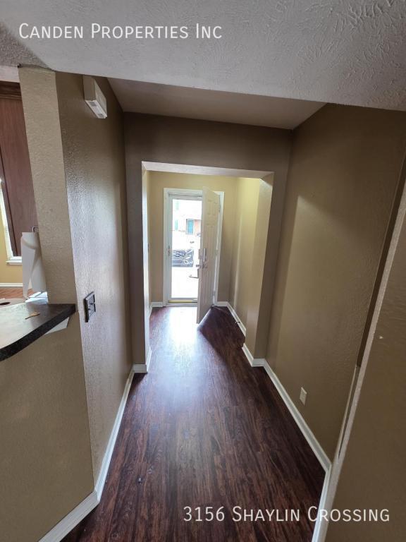 Building Photo - 3156 Shaylin Crossing
